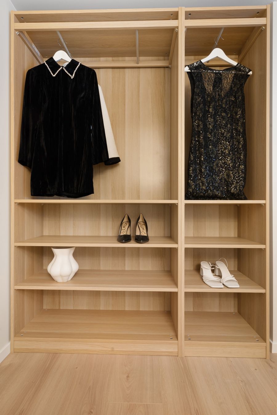 Oak wood wardrobe with shelves and hanging space